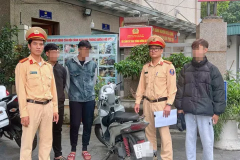 Nâng cao hiệu quả quản lý giao thông bằng mạng lưới giám sát cộng đồng