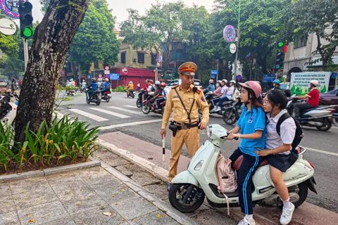 Hơn 3.100 học sinh vi phạm giao thông sẽ bị gửi danh sách về nhà trường