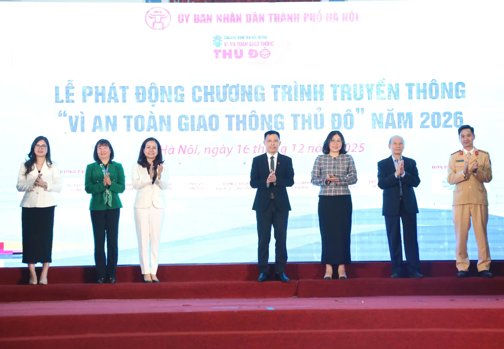 Toàn cảnh Lễ tổng kết, trao giải Chương trình truyền thông "Vì An toàn giao thông Thủ đô" năm 2025