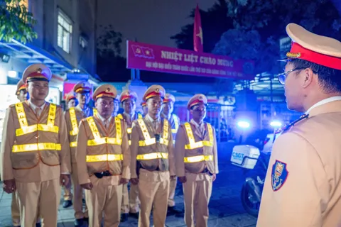 CSGT Thủ đô tuần tra xuyên đêm bảo bảo trật tự, an toàn giao thông