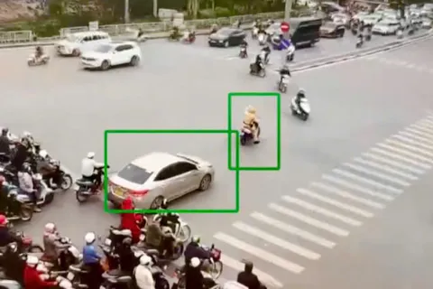 Làn sóng xanh giao thông giúp sản phụ đến viện kịp thời 