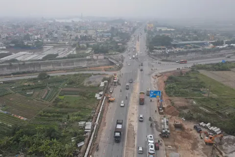 Điều chỉnh giao thông nút giao Quốc lộ 2 – nhánh ramp dẫn ra cao tốc Nội Bài – Lào Cai