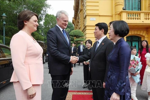 Chủ tịch nước Lương Cường chủ trì lễ đón Tổng thống Litva thăm chính thức Việt Nam