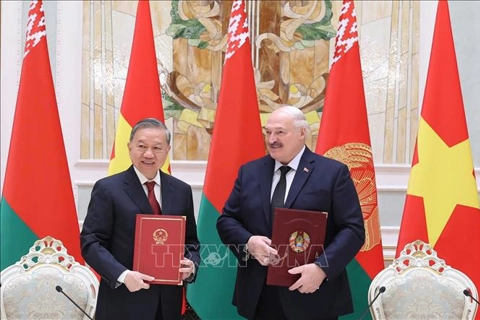 Việt Nam và Belarus thiết lập quan hệ Đối tác Chiến lược