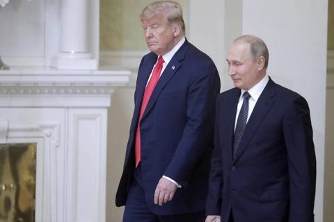 Ông Trump chuẩn bị gói ưu đãi kinh tế lớn trước cuộc gặp ông Putin