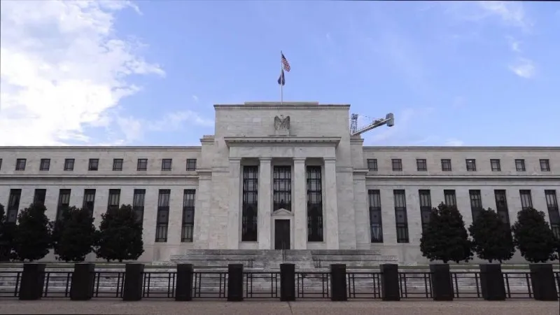 Fed giảm lãi suất nhưng cảnh báo chậm nới lỏng trong năm tới