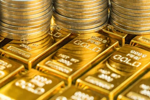 Vàng lập đỉnh mới, xu hướng tăng giá còn tiếp diễn?
