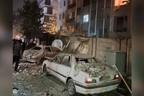 Iran tuyên bố đáp trả cứng rắn sau cuộc không kích rạng sáng 13/6