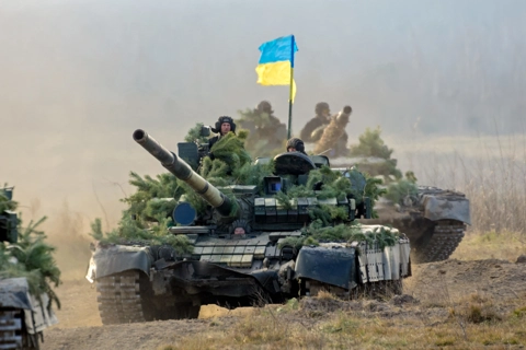 Đức chịu sức ép viện trợ Ukraine khi Mỹ tạm hoãn giao vũ khí