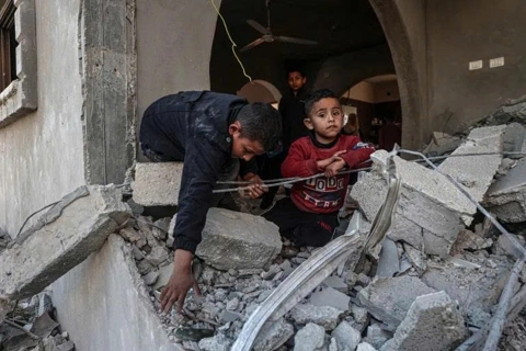 Gaza kiệt quệ vì đói nghèo, Israel tăng cường cứu trợ khẩn cấp

