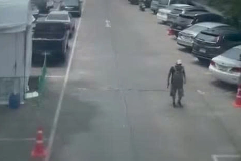(Video) Xả súng kinh hoàng ở Bangkok, ít nhất sáu người thiệt mạng tại chỗ
