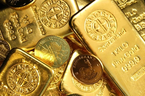 Giá vàng lập đỉnh mới, tiến gần mốc 3.600 USD/ounce