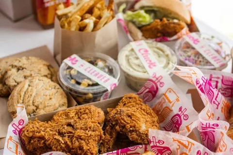 Chính phủ Mỹ cắt giảm chi trả trợ cấp thực phẩm, hàng triệu người bị ảnh hưởng
