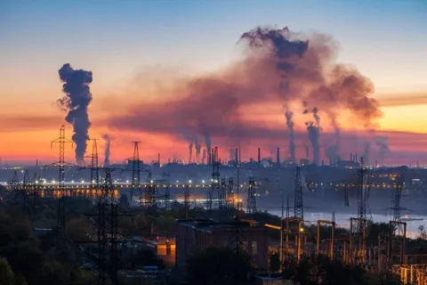 Lượng phát thải khí CO2 dự kiến đạt kỉ lục mới trong năm 2025