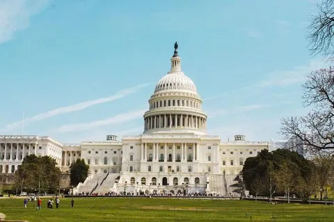 Hạ viện Mỹ thông qua ngân sách quốc phòng kỷ lục 901 tỷ USD