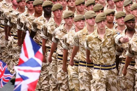 Ông Trump ca ngợi binh sĩ Anh sau phát ngôn gây tranh cãi