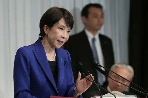 Nhật Bản chuẩn bị giảm thuế thực phẩm sau chiến thắng bầu cử của Thủ tướng Takaichi