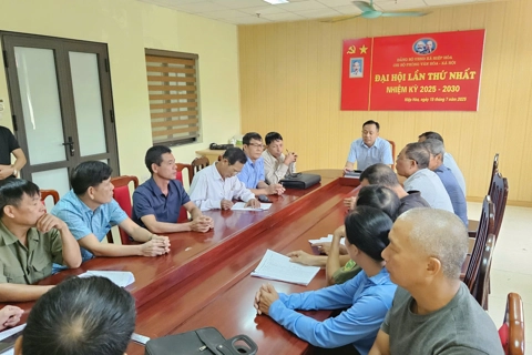 Xã Hiệp Hòa triển khai chi trả quà tặng Nhân dân dịp Quốc khánh 2/9