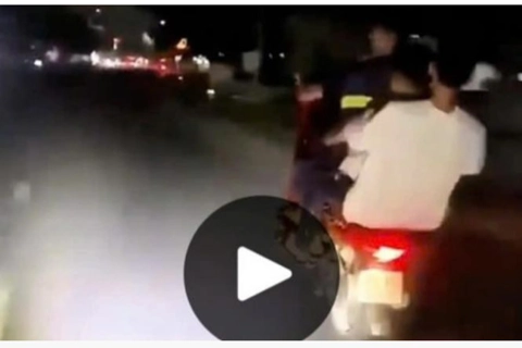 Bắc Ninh: Thanh niên bốc đầu xe, xóa clip nhưng vẫn không thoát
