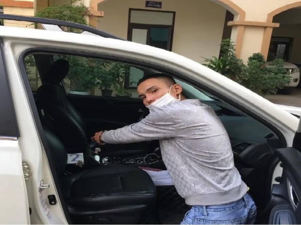 Bắc Ninh: triệt phá nhóm đối tượng đập cửa kính ô tô trộm cắp tài sản
