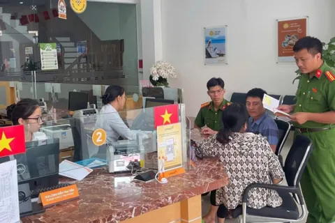 Bắc Ninh: kết bạn với “tỷ phú rởm”, người phụ nữ bị lừa 900 triệu đồng
