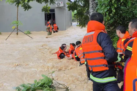 Bắc Ninh: lãnh đạo tỉnh kiểm tra, chỉ đạo khẩn công tác phòng, chống lụt bão

