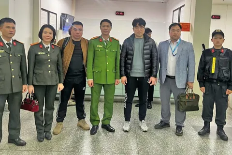 Bắc Ninh: bắt giữ và bàn giao đối tượng truy nã đỏ của Interpol cho Hàn Quốc