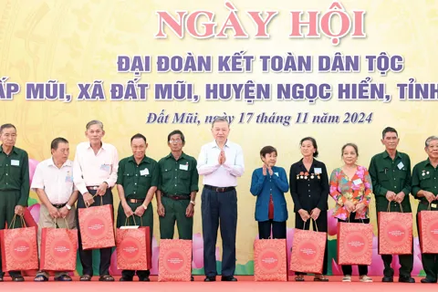 Phát huy sức mạnh đại đoàn kết dân tộc để phát triển đất nước