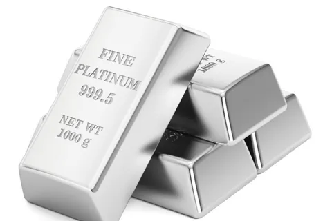 Giá bạc hôm nay 17/10: Tiếp tục giữ vững đà tăng, bạc Phú Quý vượt 2,1 triệu đồng/lượng
