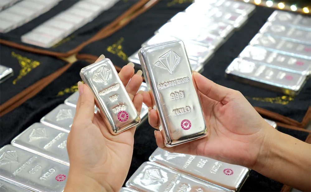 Giá bạc hôm nay 22/10: Bạc trong nước và thế giới giảm mạnh