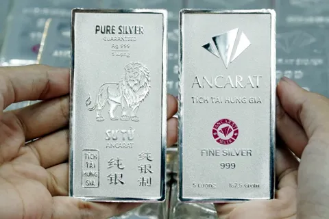 Giá bạc hôm nay 23/11/2025: Bạc Phú Quý bất ngờ tăng mạnh
