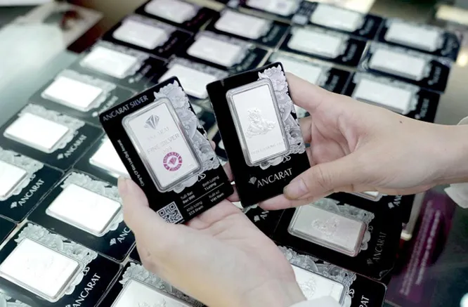 Giá bạc hôm nay 30/10: Bạc trong nước bất ngờ giảm nhẹ