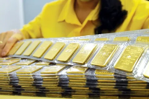 Giá vàng hôm nay 19/12: Giằng co dữ dội, vàng SJC và vàng nhẫn diễn biến khó lường