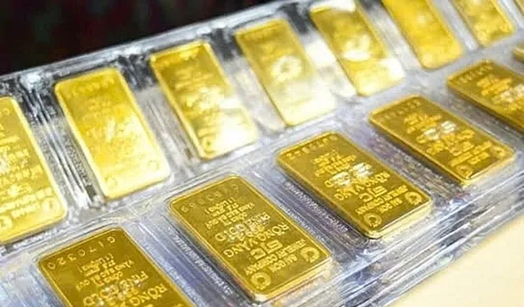 Giá vàng hôm nay 21/12: Vàng SJC và vàng nhẫn diễn biến trái chiều, thị trường phân hóa mạnh