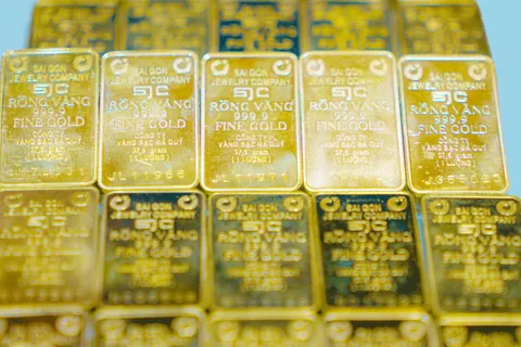 Giá vàng hôm nay 26/12: Vàng SJC và vàng nhẫn bật tăng trở lại, hướng đến đỉnh lịch sử