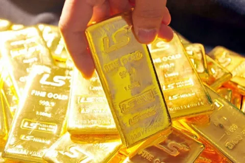 Giá vàng hôm nay 8/11: Vàng SJC và vàng nhẫn bật tăng rất mạnh