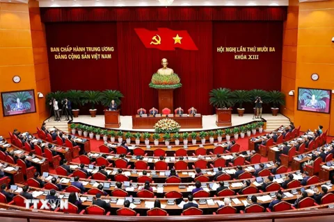 Thông cáo báo chí về ngày làm việc thứ hai Hội nghị Trung ương 13 khóa XIII
