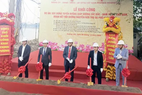 Khởi công dự án tuyến đường kết nối đường Nguyễn Hữu Thọ và phố Hoàng Liệt