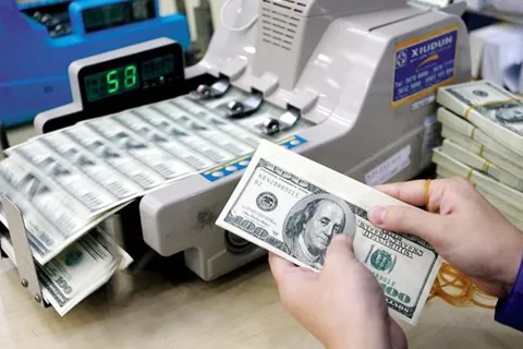 Tỷ giá USD hôm nay 1/10: Thị trường tự do giữ giá, trong ngân hàng tiếp tục giảm
