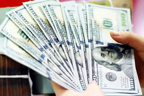 Tỷ giá USD hôm nay 15/10: Thị trường tự do quay đầu giảm mạnh