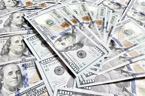 Tỷ giá USD hôm nay 11/12/2025: Thị trường tự do tiếp tục giảm mạnh, trong ngân hàng đi xuống