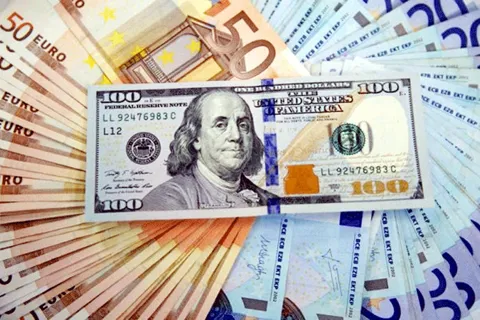 Tỷ giá USD hôm nay 15/11/2025: Thị trường tự do bật tăng trở lại