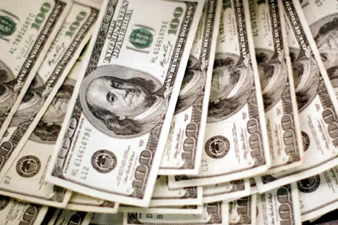 Tỷ giá USD hôm nay 19/10: Thị trường tự do đi ngang