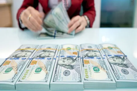 Tỷ giá USD hôm nay 19/11/2025: Thị trường tự do quay đầu giảm mạnh
