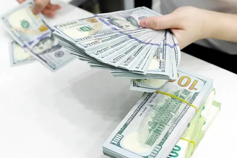 Tỷ giá USD hôm nay 24/10: Thị trường tự do bất ngờ tăng mạnh
