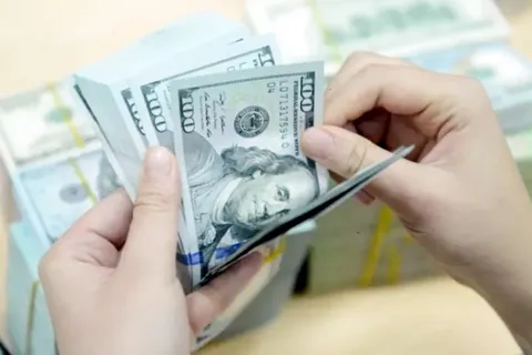 Tỷ giá USD hôm nay 28/10: Thị trường tự do tiếp tục tăng nhẹ