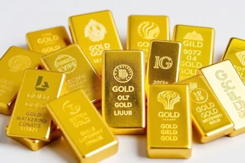 Giá vàng hôm nay 29/10: Vàng SJC và vàng nhẫn tiếp tục giảm mạnh, vẫn neo ở ngưỡng cao