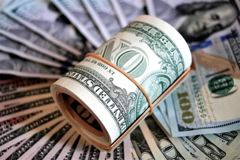 Tỷ giá USD hôm nay 12/10: Thị trường tự do giảm mạnh