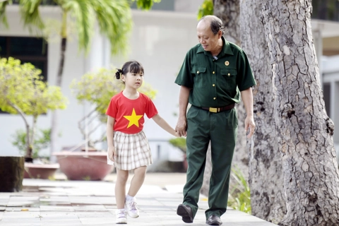 Vinamilk “viết tiếp câu chuyện hòa bình” bằng tranh và hành động