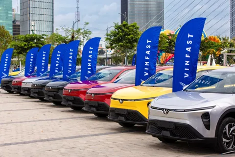 Vận hành ngon, chi phí cực thấp: Tài xế dịch vụ xuýt xoa vì “tìm ra chân lý” với Limo Green